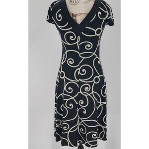 Maggy London dress Stitch Fix fit & flare Size 6p office career whimsigoth